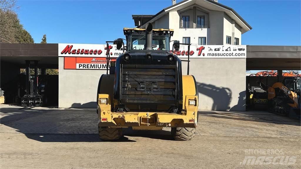 CAT 950M Kolesni nakladalci