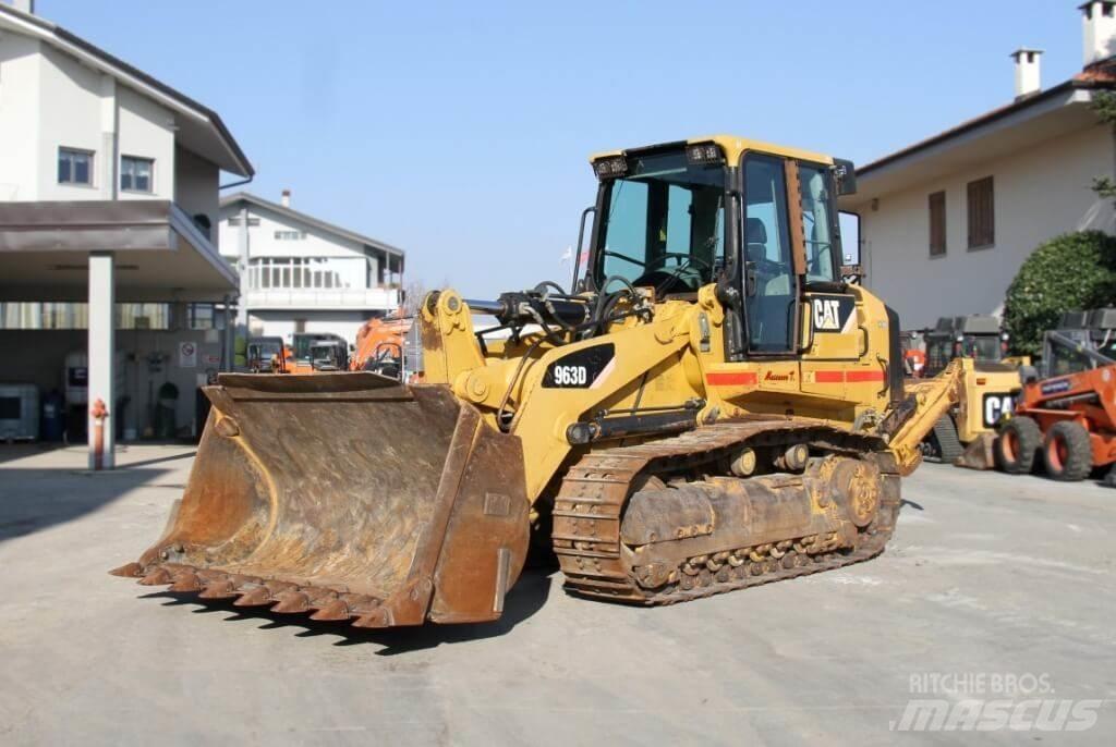 CAT 963D Kolesni nakladalci