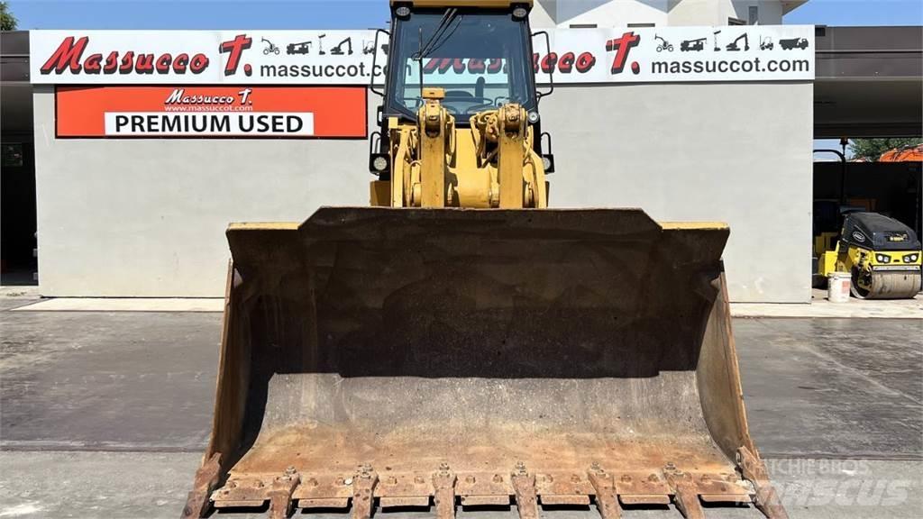 CAT 973C Kolesni nakladalci