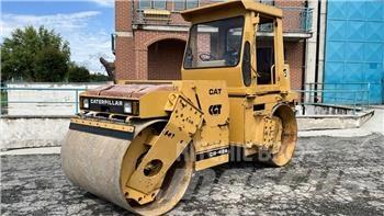 CAT CB-424 Kompaktorji tal