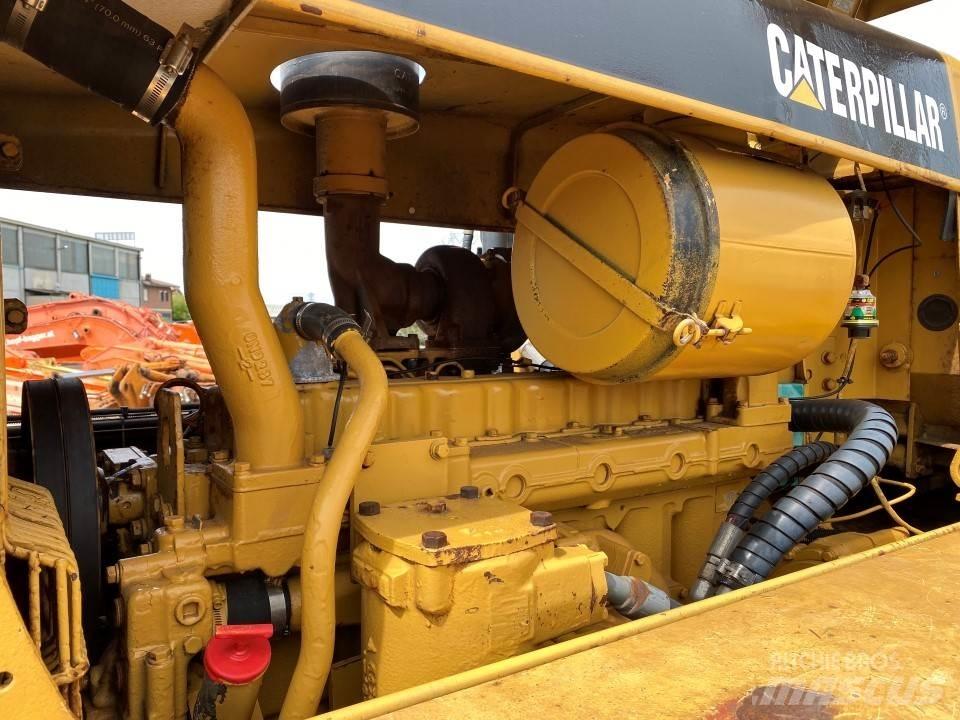 CAT D6D Oprema za cevovode