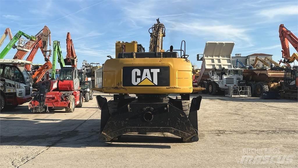 CAT M325D 4X4 Bagri na kolesih