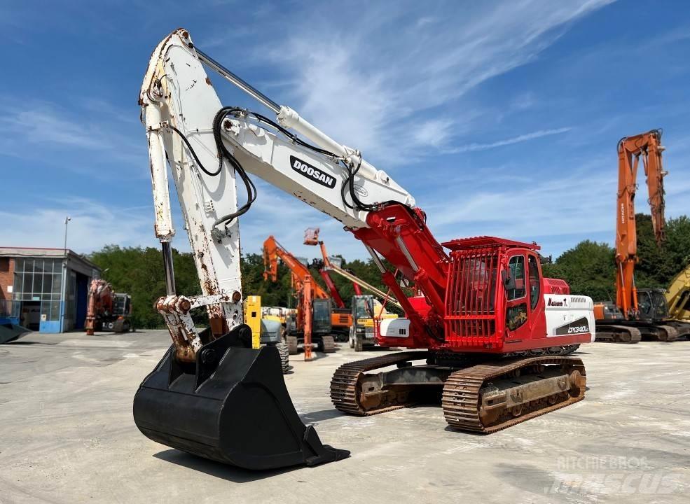 Doosan DX340 LC Bagri goseničarji