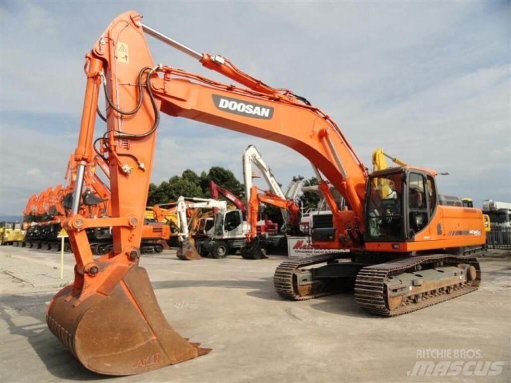 Doosan DX340LC Bagri goseničarji