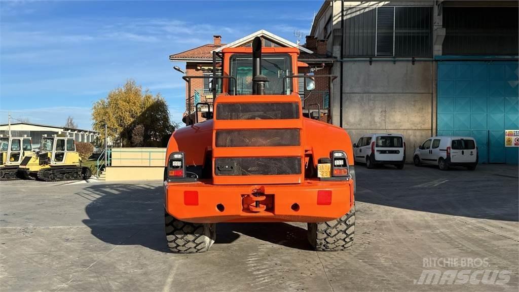 Fiat-Hitachi W190 Kolesni nakladalci