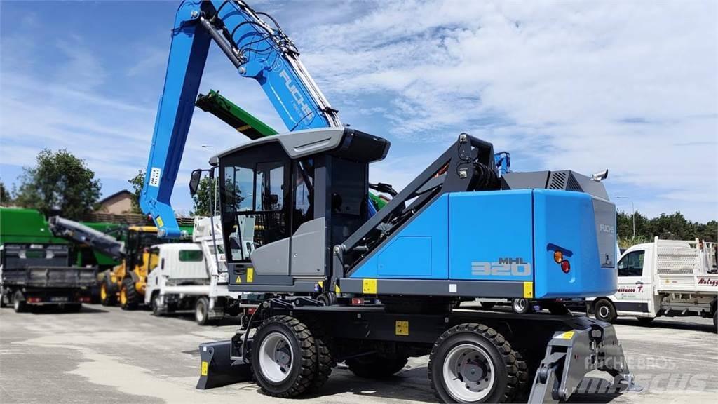 Fuchs MHL 320 Bagri na kolesih