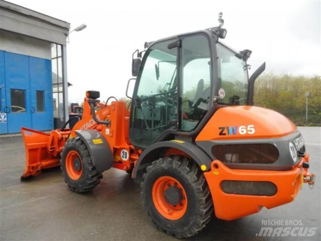 Hitachi ZW 65 Snežne deske in plugi