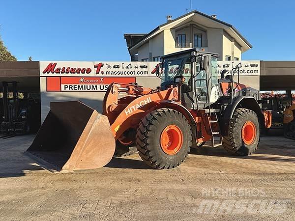 Hitachi ZW220-6 Kolesni nakladalci