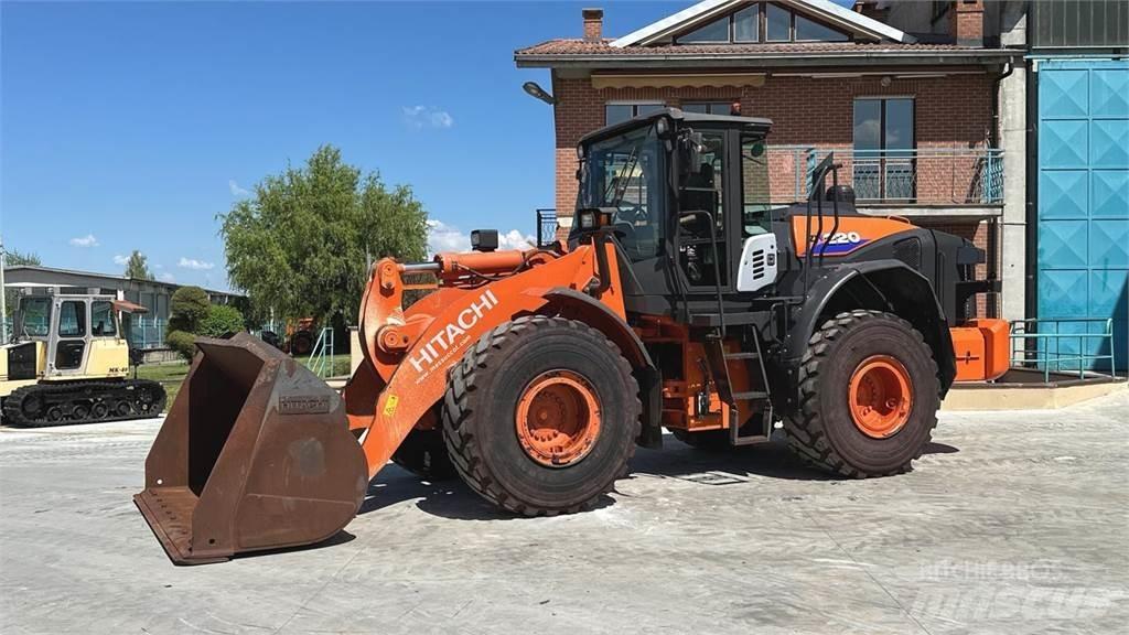 Hitachi ZW220-6 Kolesni nakladalci