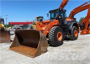 Hitachi ZW250-6 Kolesni nakladalci