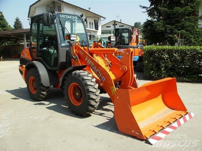 Hitachi ZW65 Kolesni nakladalci