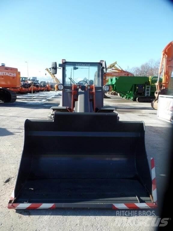 Hitachi ZW75-6 Kolesni nakladalci