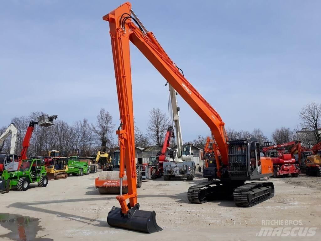 Hitachi ZX250LCN -3 SLF Bagri goseničarji