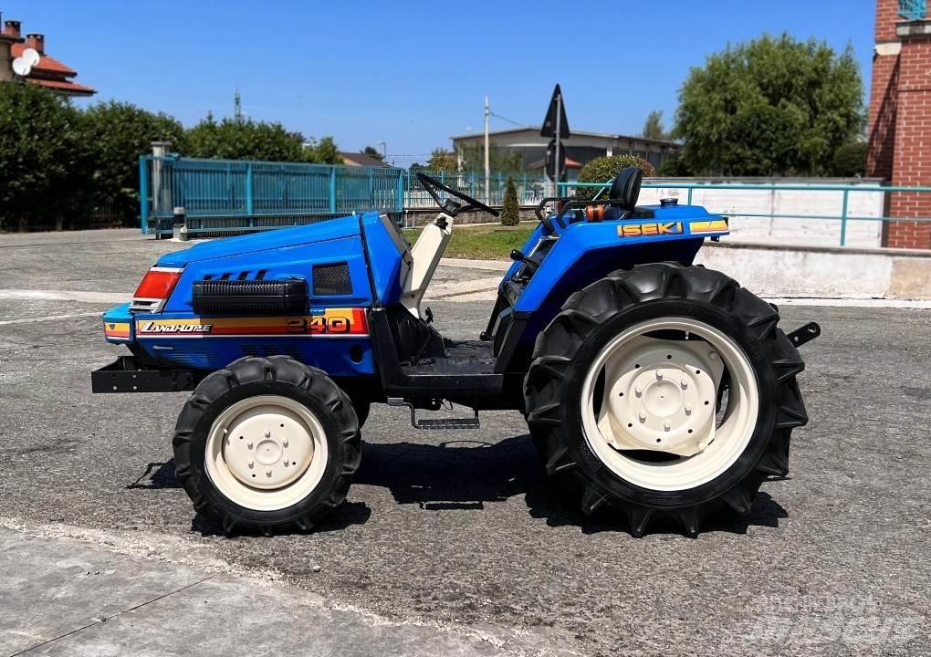 Iseki 240 4x4 Snežne deske in plugi