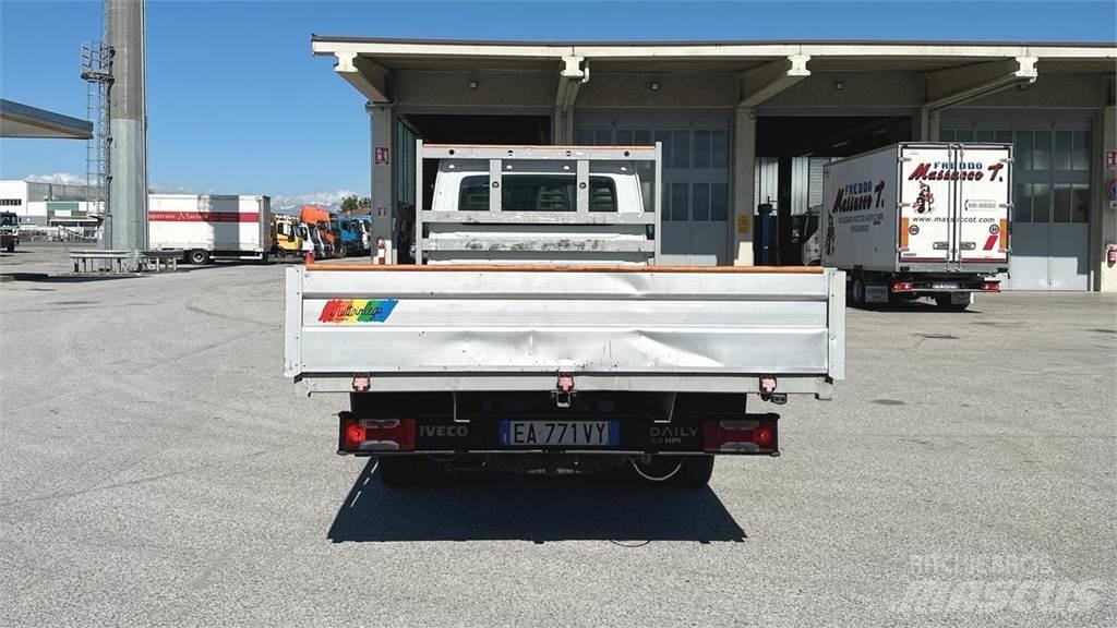 Iveco DAILY 35C13 4X2 Drugi tovornjaki