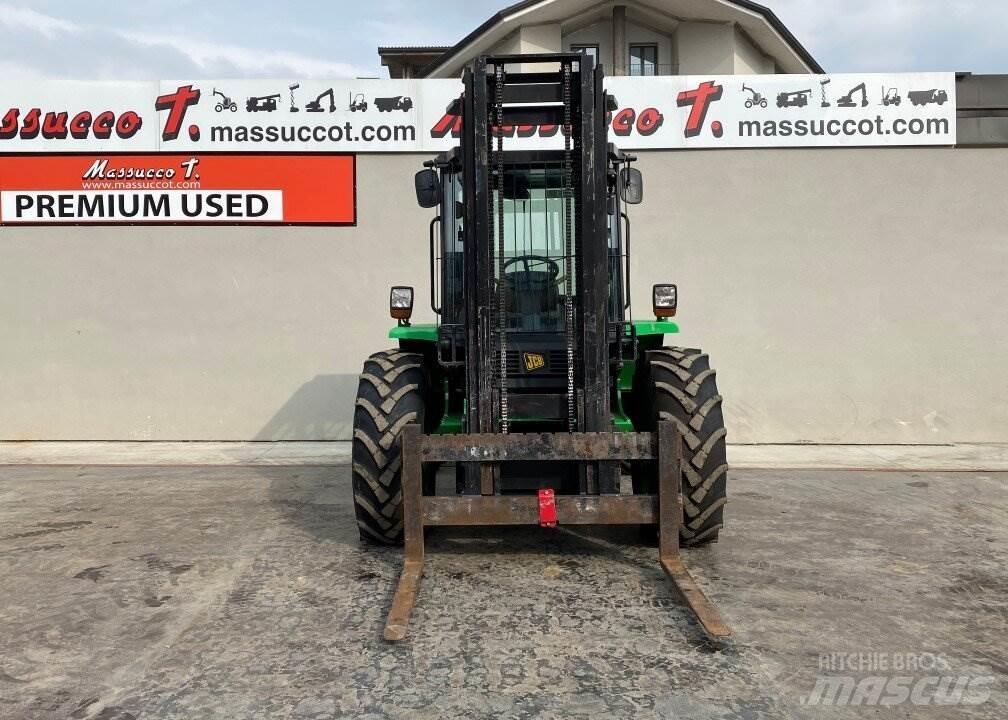 JCB 926 Terenski viličar