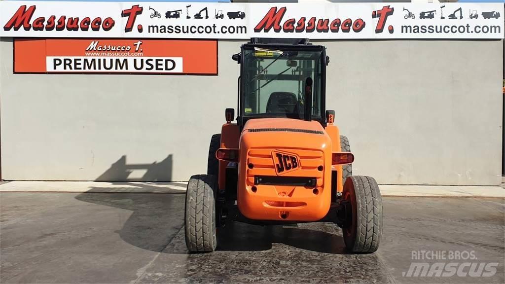 JCB 940 4x2 Terenski viličar