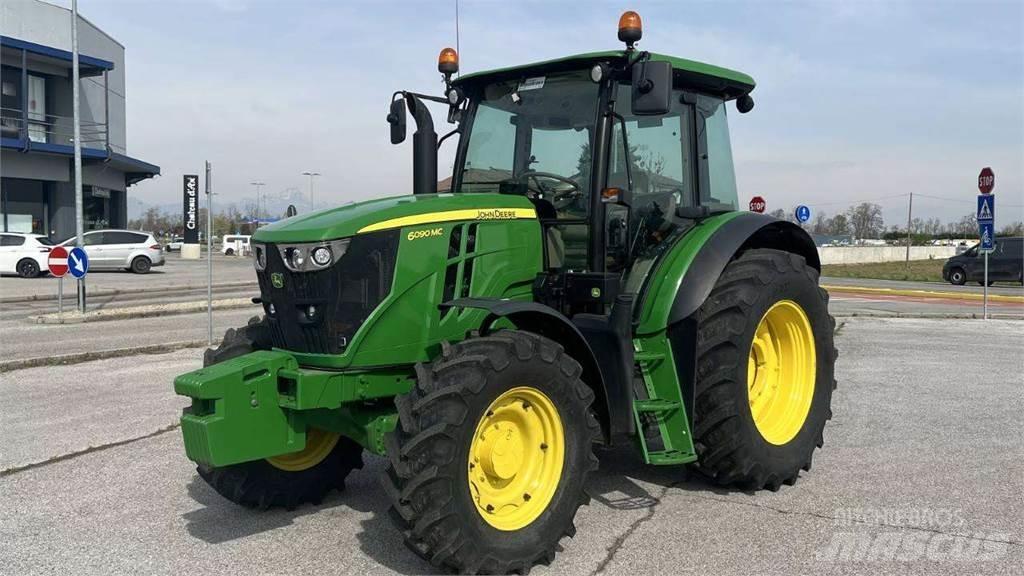 John Deere 6090MC 4X4 Snežne deske in plugi