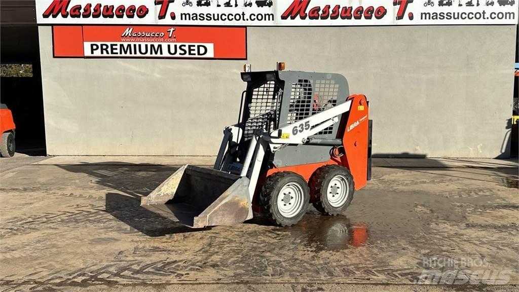 Libra 635 Skid steer mini nakladalci
