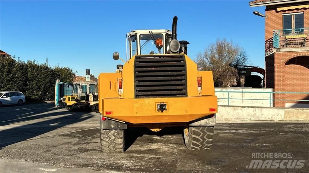 Liebherr L 551 Kolesni nakladalci