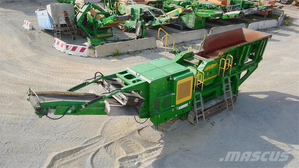 McCloskey J40 V2 Mlini