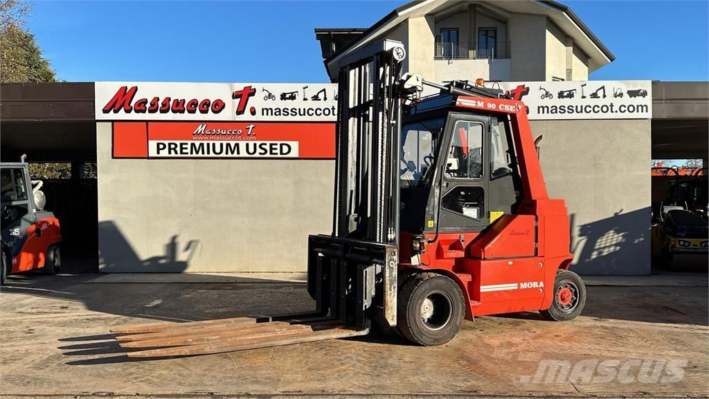 Mora M90 CSE Dizelski viličarji