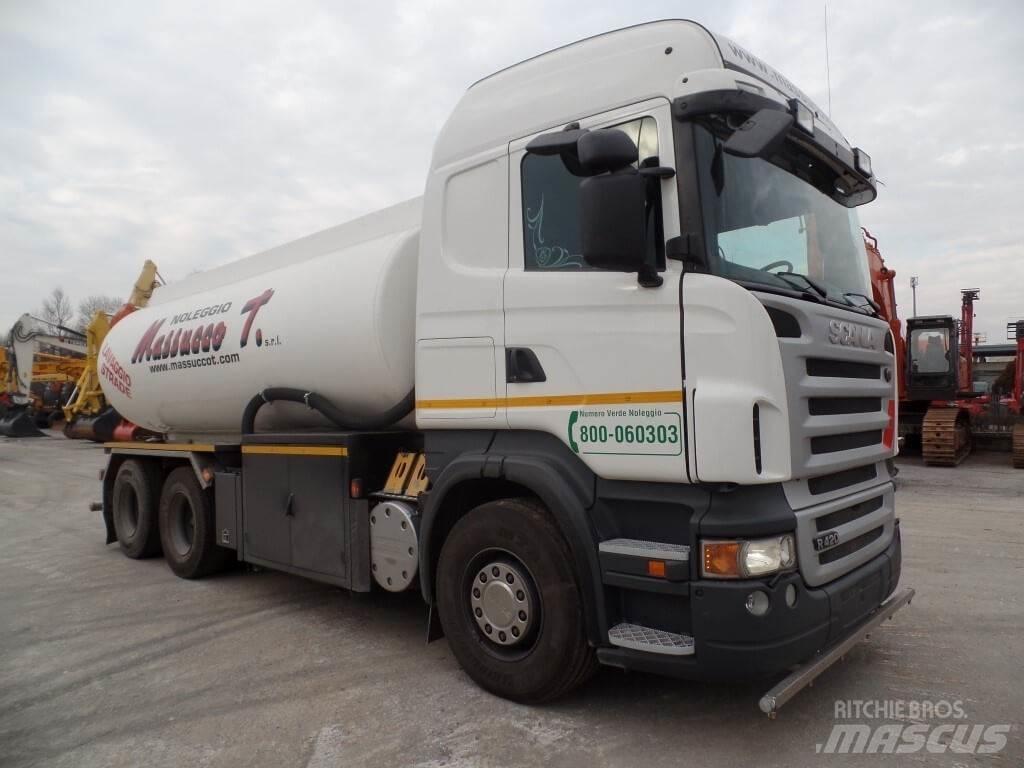 Scania R420 Tovornjaki cisterne