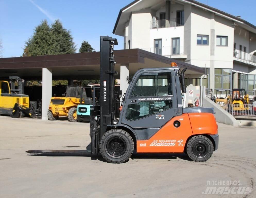 Toyota 40-8FD45N Dizelski viličarji