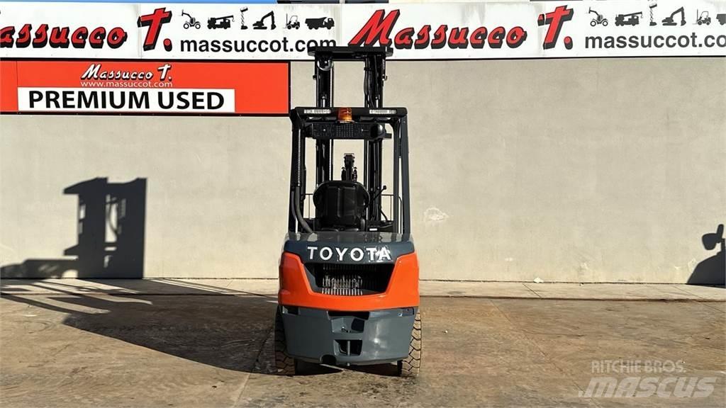 Toyota 52-8FDF30 Dizelski viličarji
