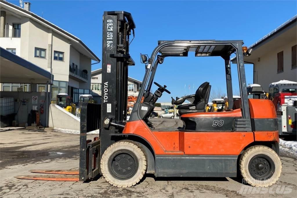 Toyota 7FBMF50 Električni viličarji