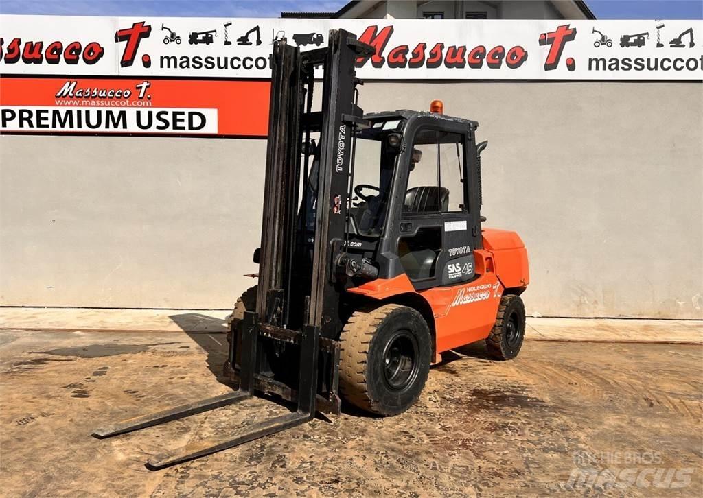 Toyota 7FD 40 Dizelski viličarji