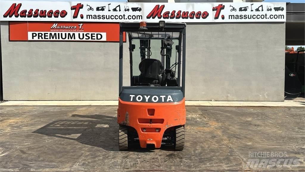 Toyota 8FBMT25 Električni viličarji