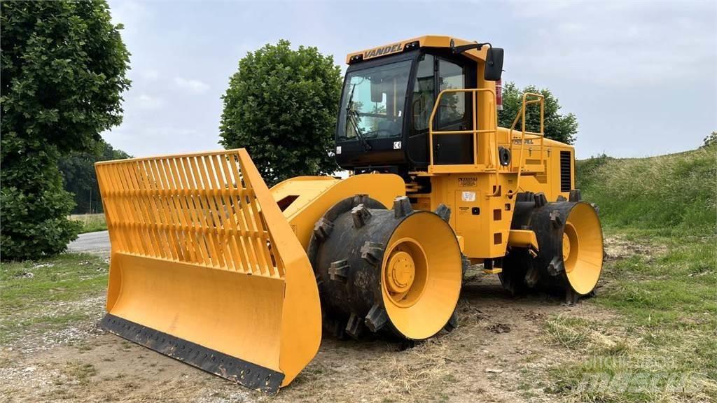 Vandel Quantum QS260 Buldožerji goseničarji
