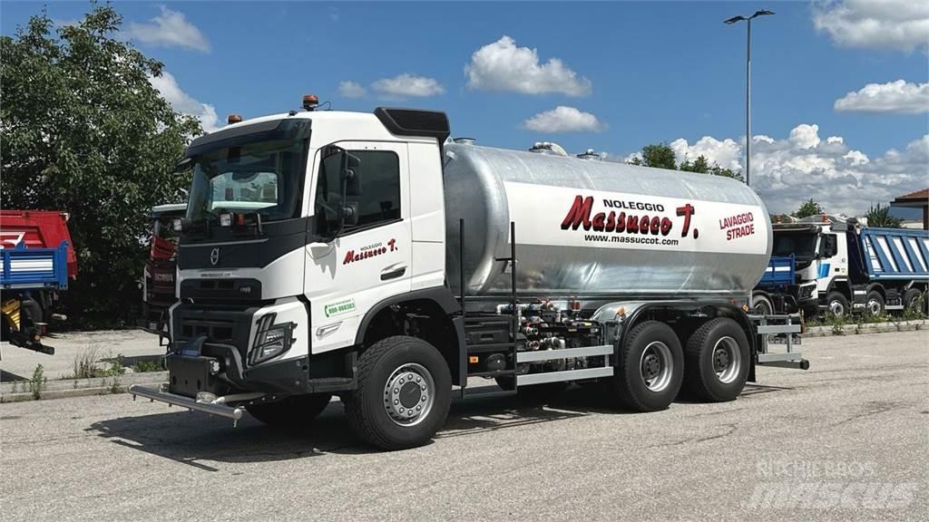 Volvo FMX 6X6 Tovornjaki cisterne