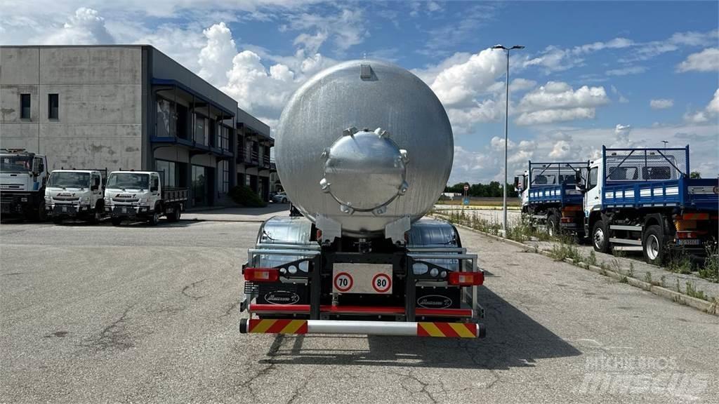 Volvo FMX 6X6 Tovornjaki cisterne