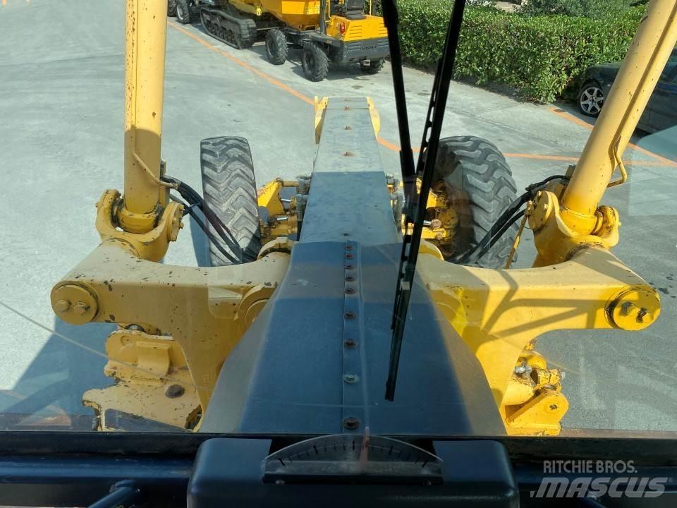 Volvo G740VHP Buldožerji goseničarji