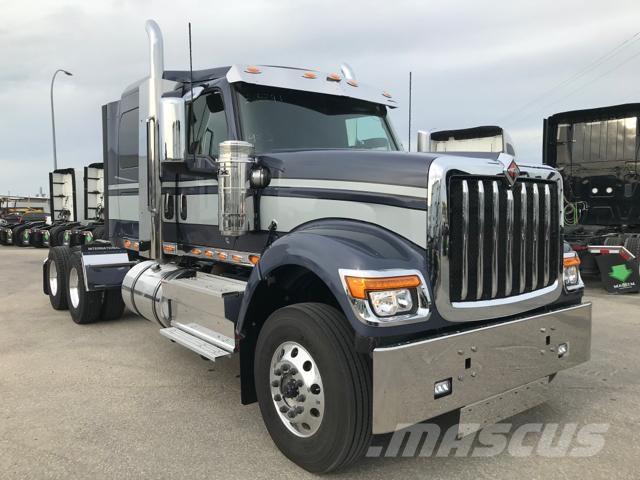 International HX Vlačilci