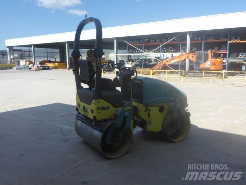 Ammann ARX26 Kompaktorji tal
