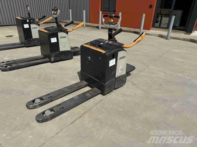 Crown WT3040 Električni nizko dvižni viličar