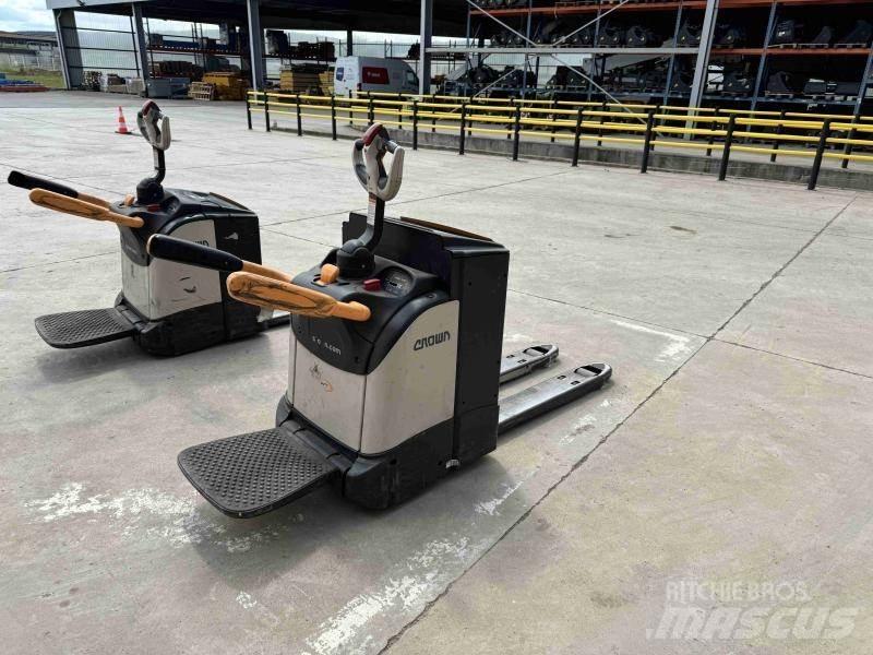 Crown WT3040 Električni nizko dvižni viličar