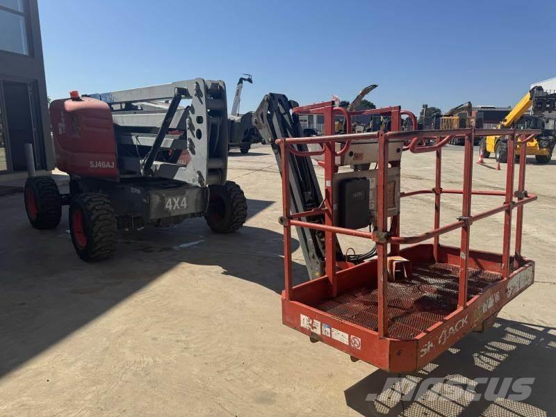 SkyJack SJ46AJ Zglobne dvižne ploščadi
