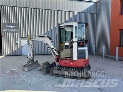 Takeuchi TB 23 Mini bagri <7t