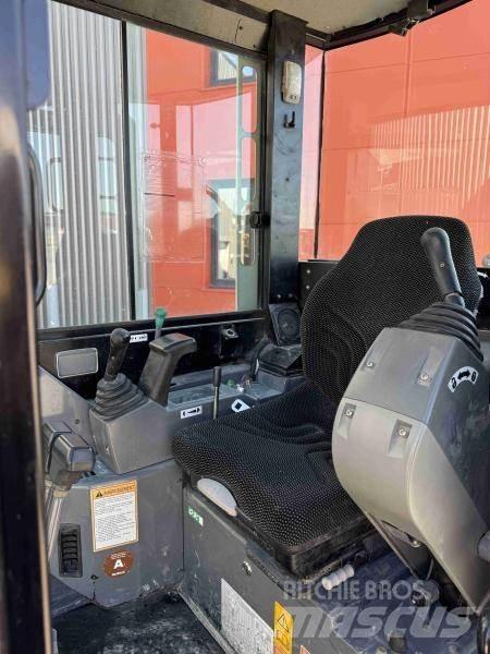 Takeuchi TB 23 Mini bagri <7t