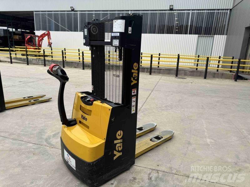 Yale MS10 Ročni električni viličar