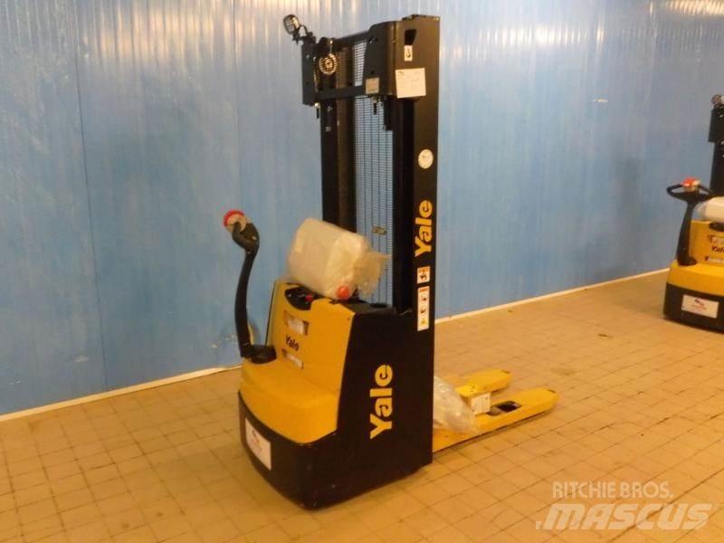 Yale MS12 Ročni električni viličar