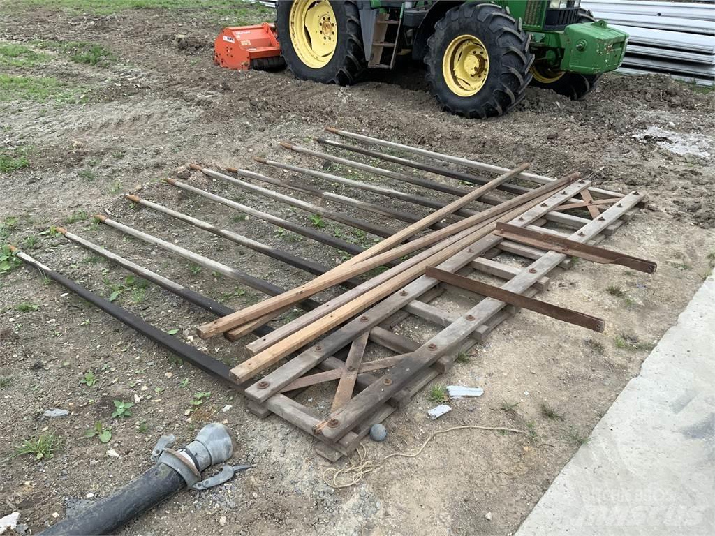  Old School Hay Rake Kmetijstvo - drugo