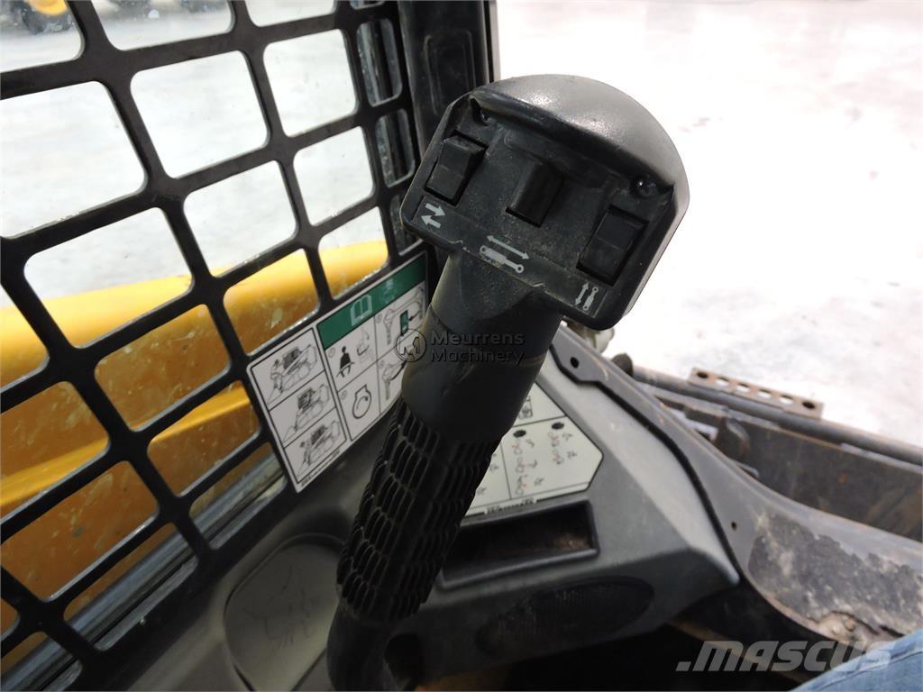 Bobcat S450 Kolesni nakladalci