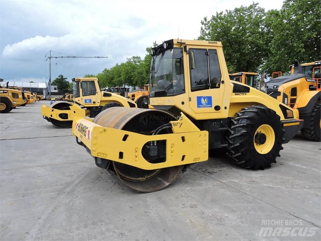 Bomag BW211D-4 Drugi valjarji
