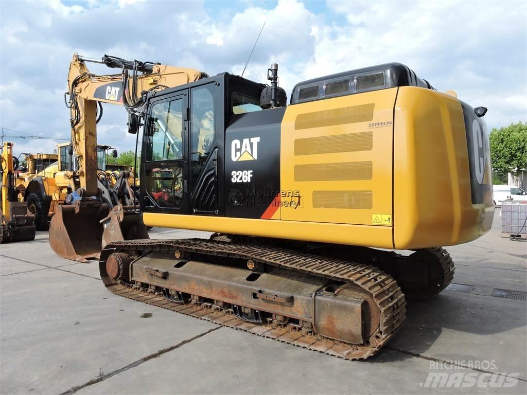 CAT 326F Bagri goseničarji