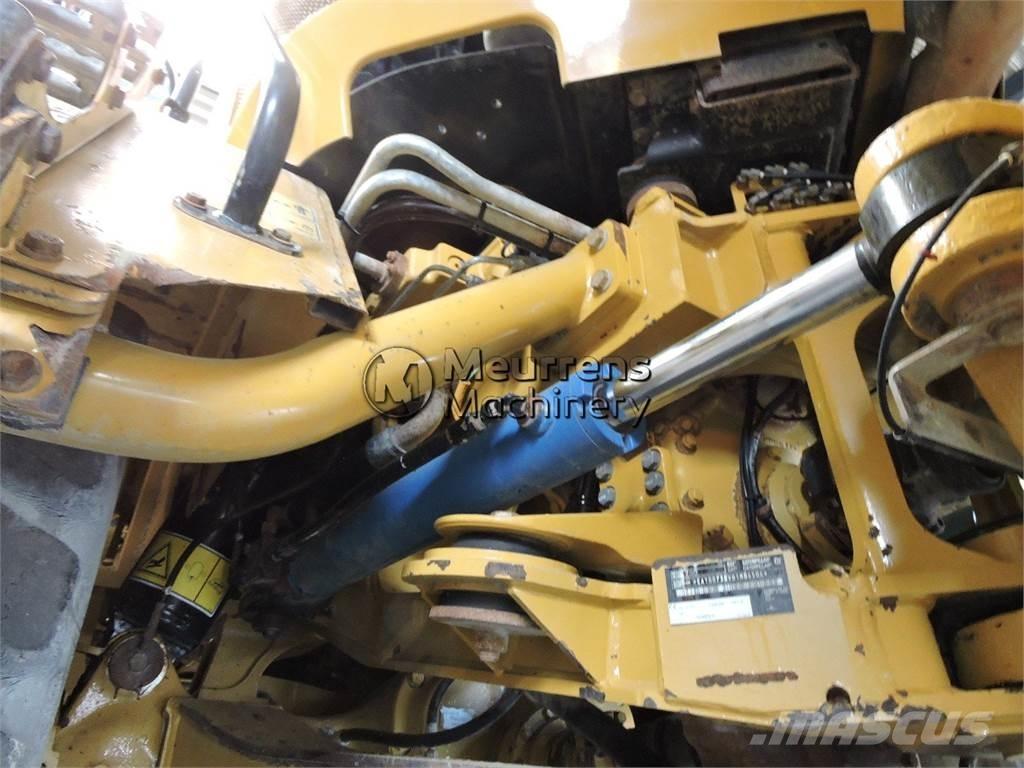 CAT 730 Zglobni demperji